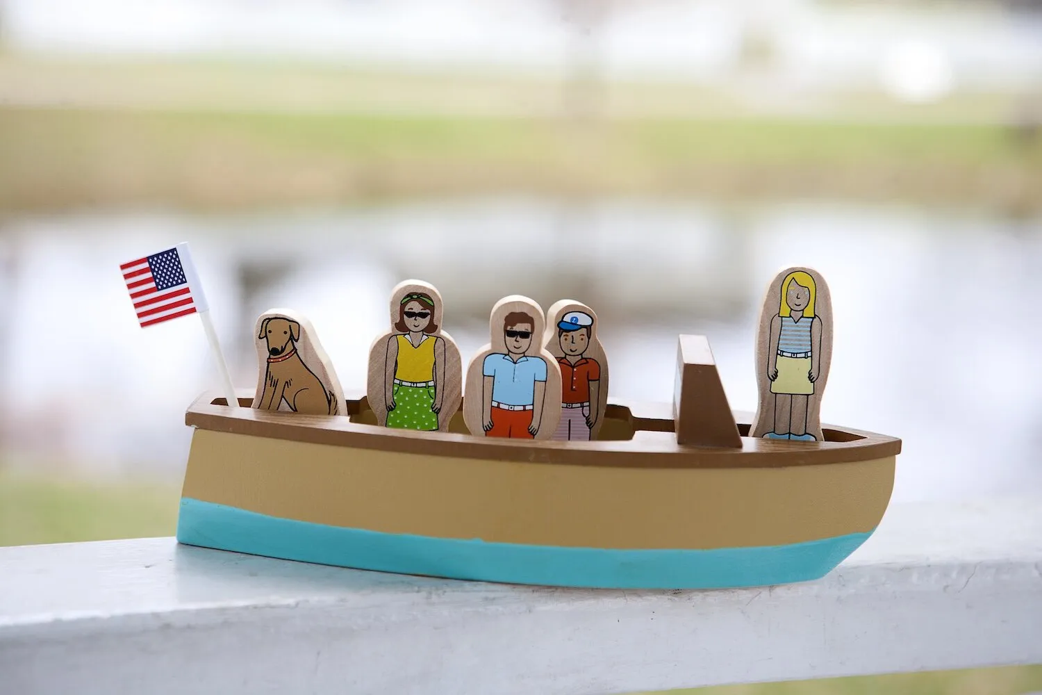 Lake Life Vintage Magnetic Boat